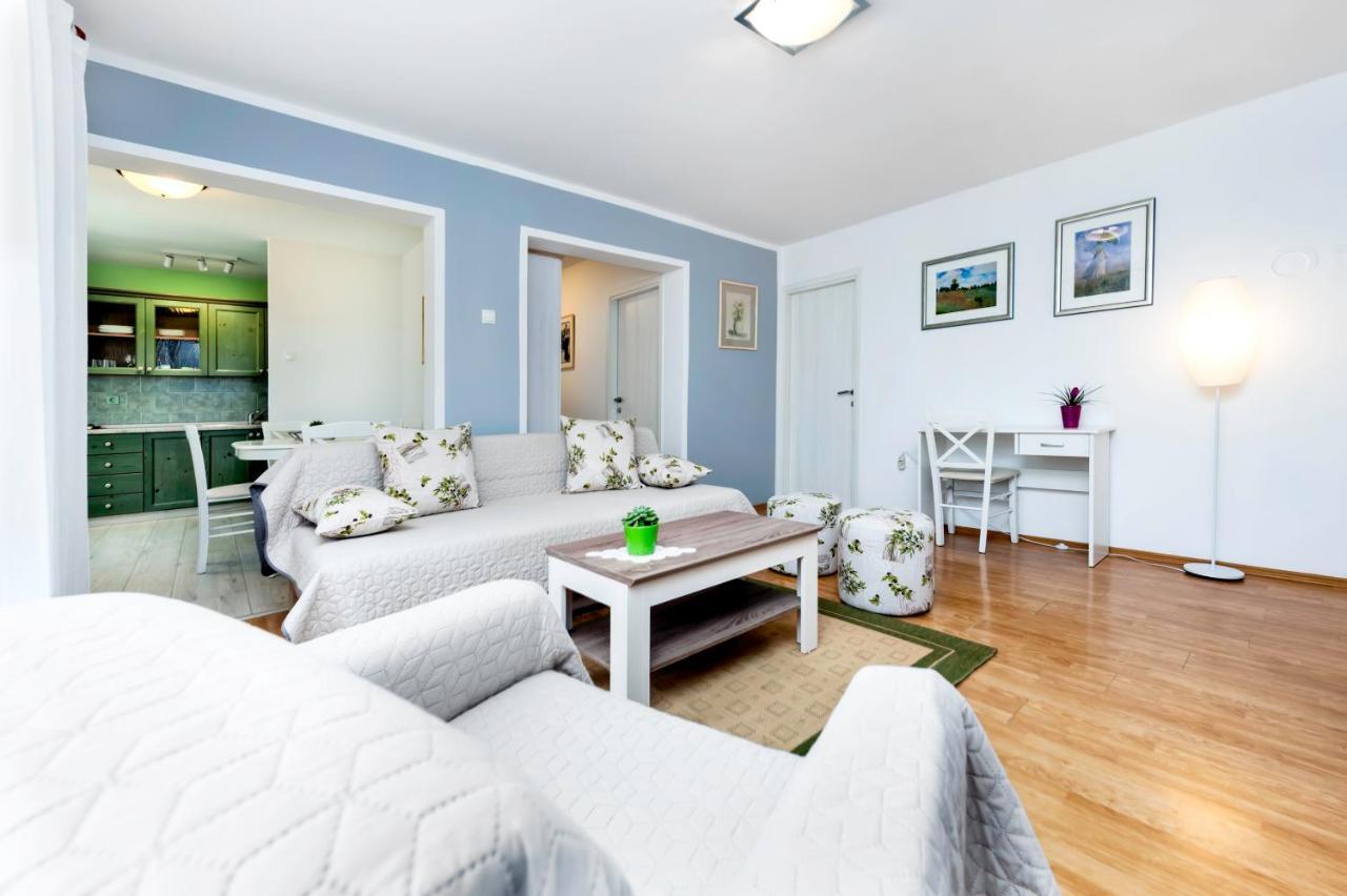 Oly Apartma *